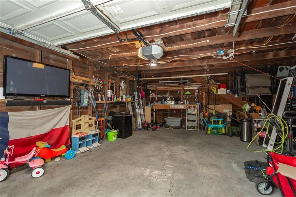 614 N Mulberry Street — photo 35
