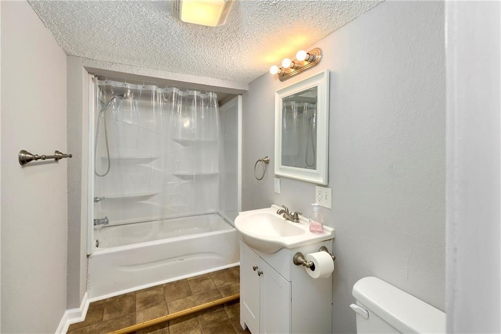 411 SW 9th Street — photo 21