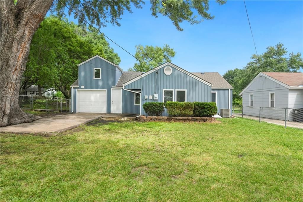 411 SW 9th Street — photo 30