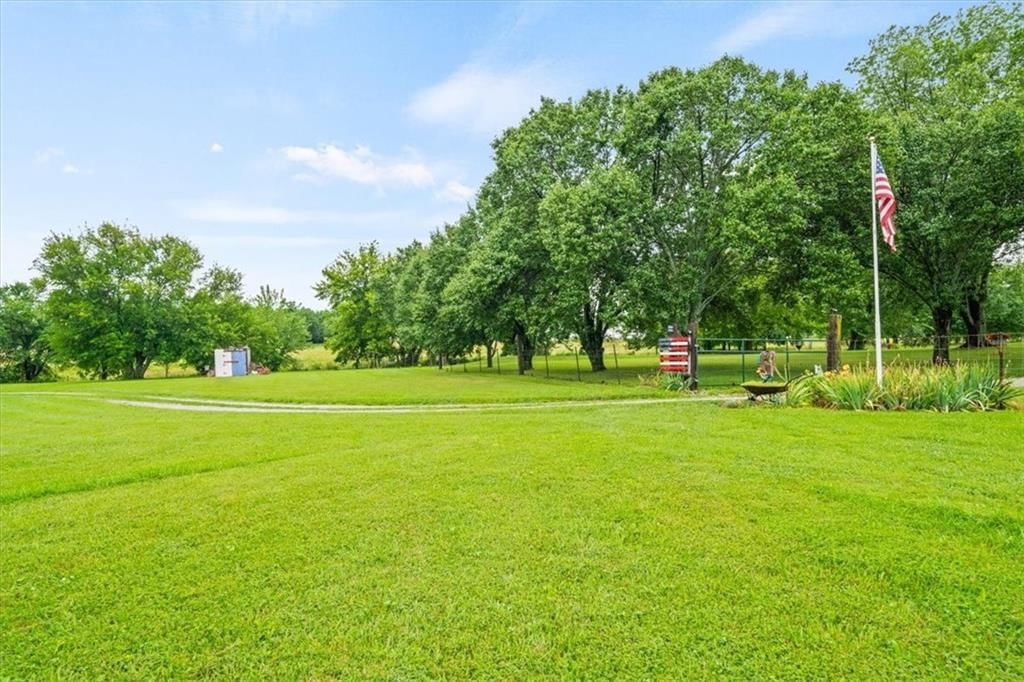 3912 SW Pryor Road — photo 14