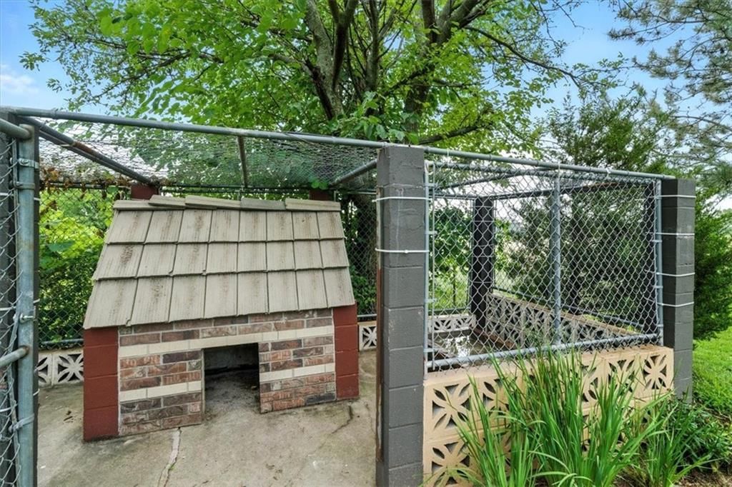 3912 SW Pryor Road — photo 29