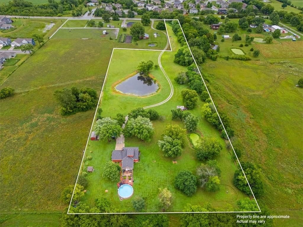 3912 SW Pryor Road — photo 4