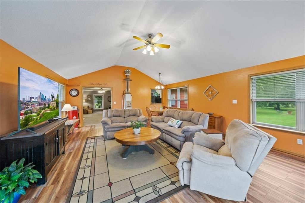 3912 SW Pryor Road — photo 36