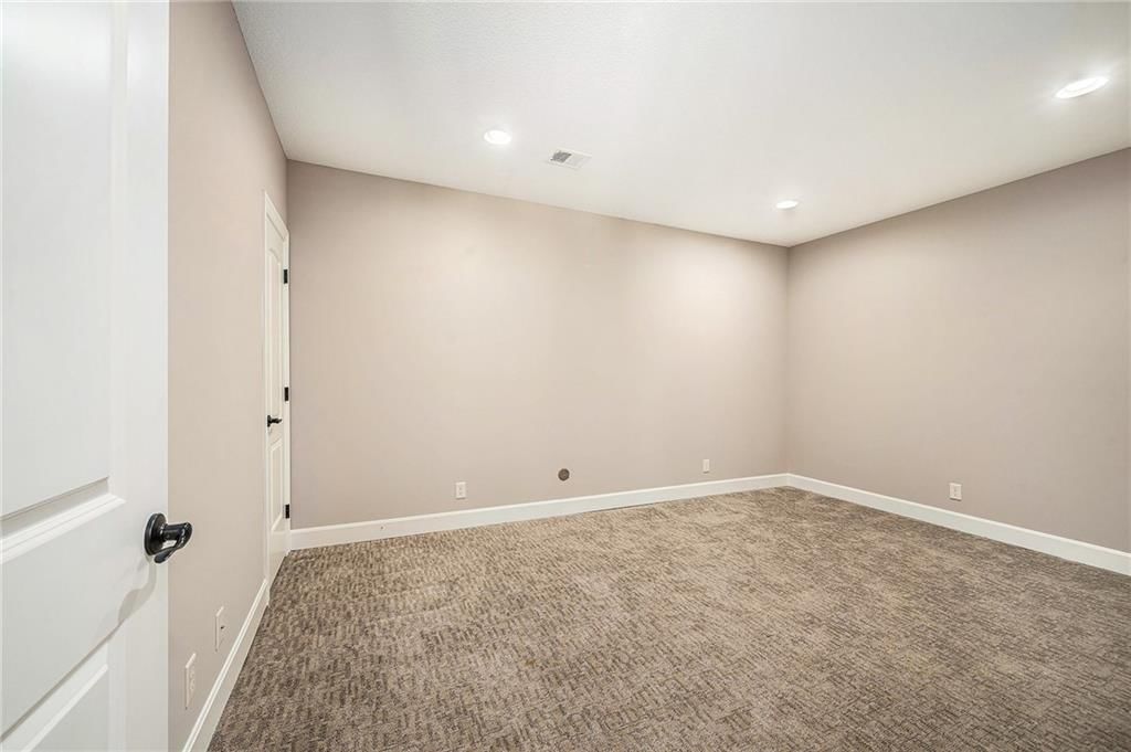 4512 NE Parks Summit Terrace — photo 26