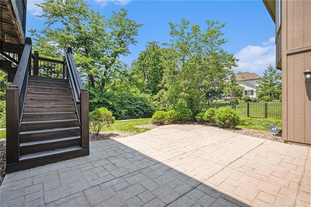 4512 NE Parks Summit Terrace — photo 29