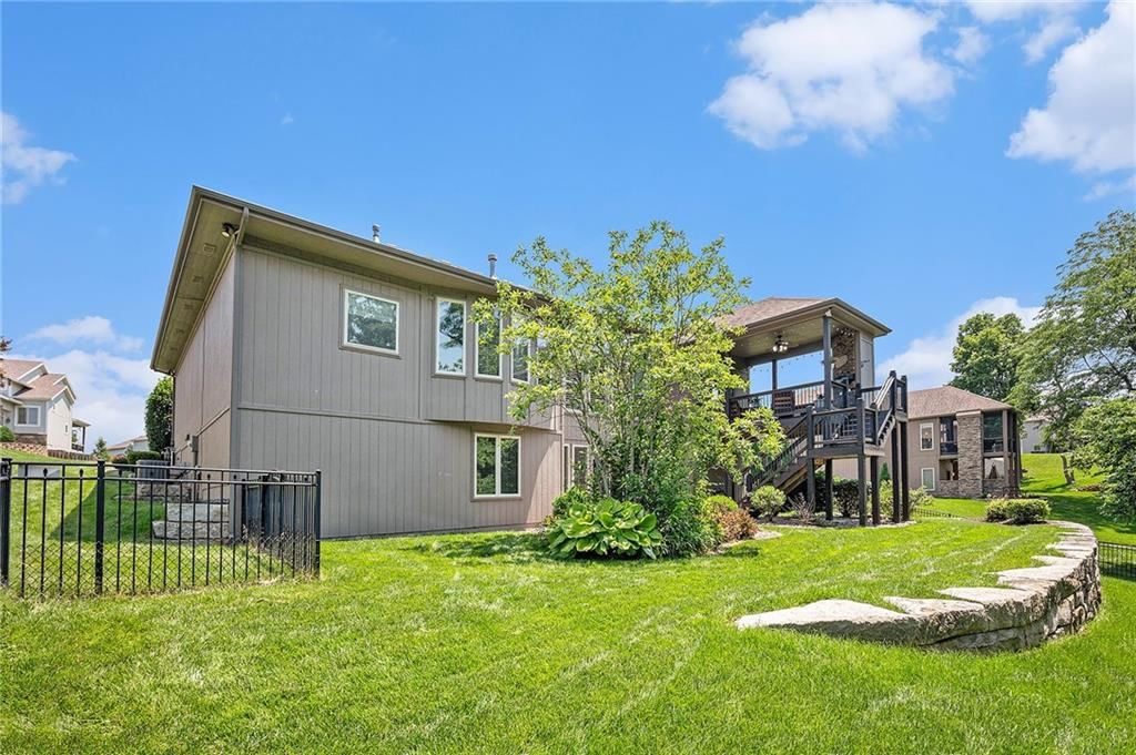 4512 NE Parks Summit Terrace — photo 30