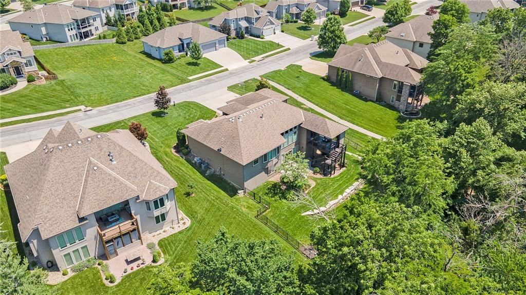 4512 NE Parks Summit Terrace — photo 31