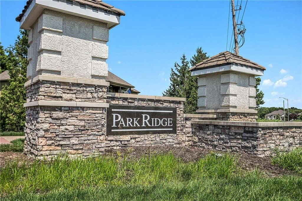 4512 NE Parks Summit Terrace — photo 33