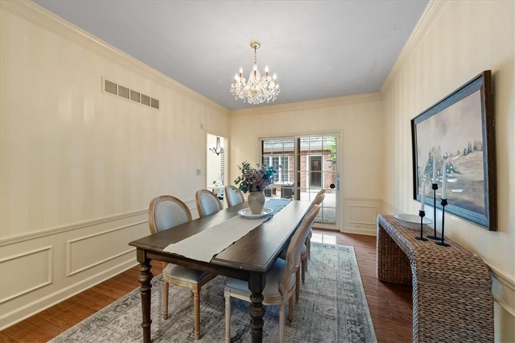 43 Compton Court — photo 11