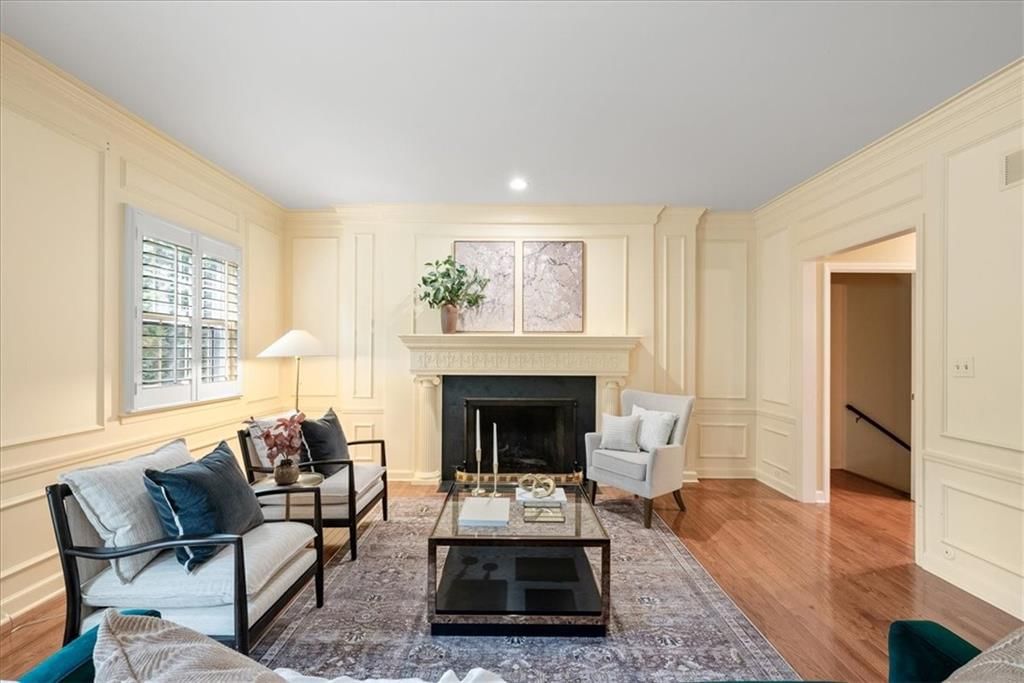 43 Compton Court — photo 15