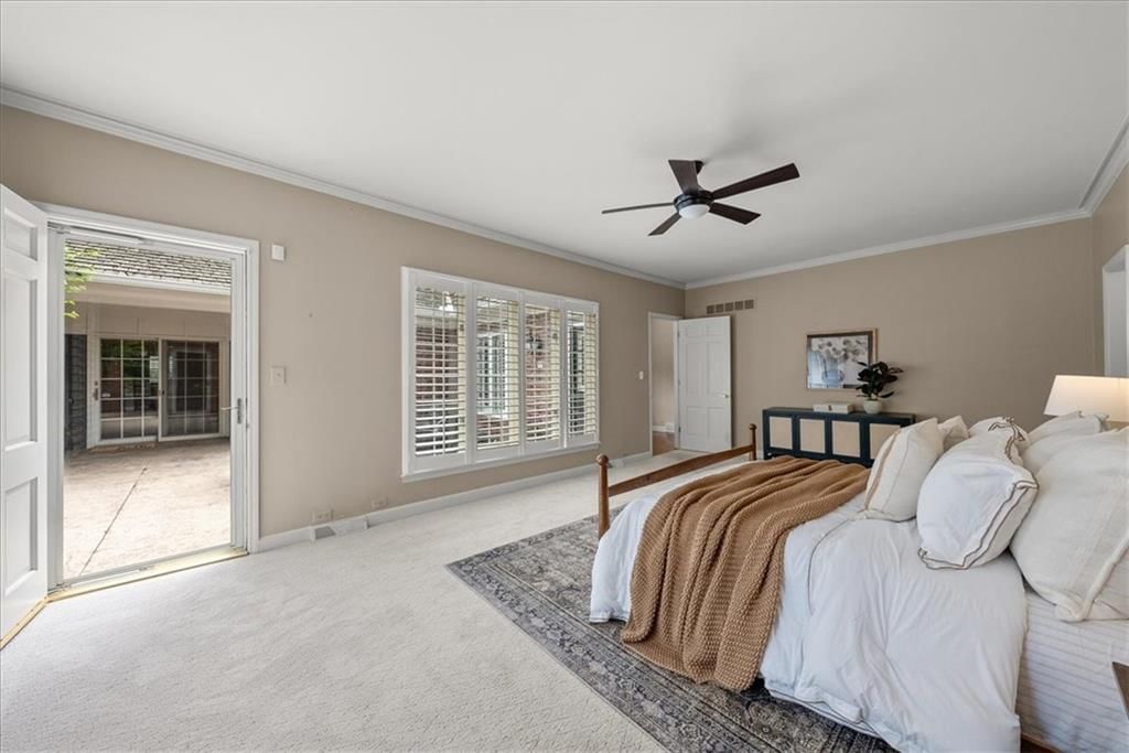 43 Compton Court — photo 18