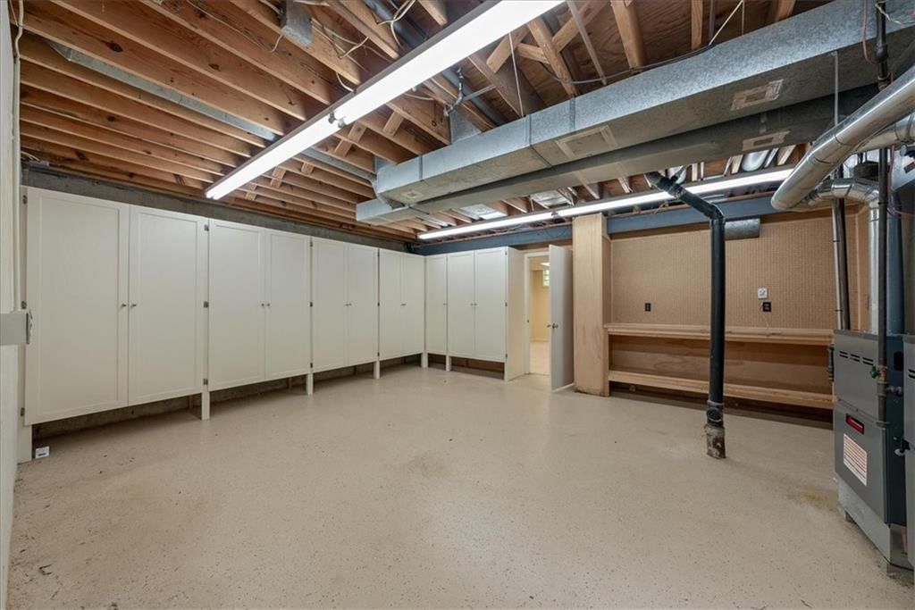 43 Compton Court — photo 33