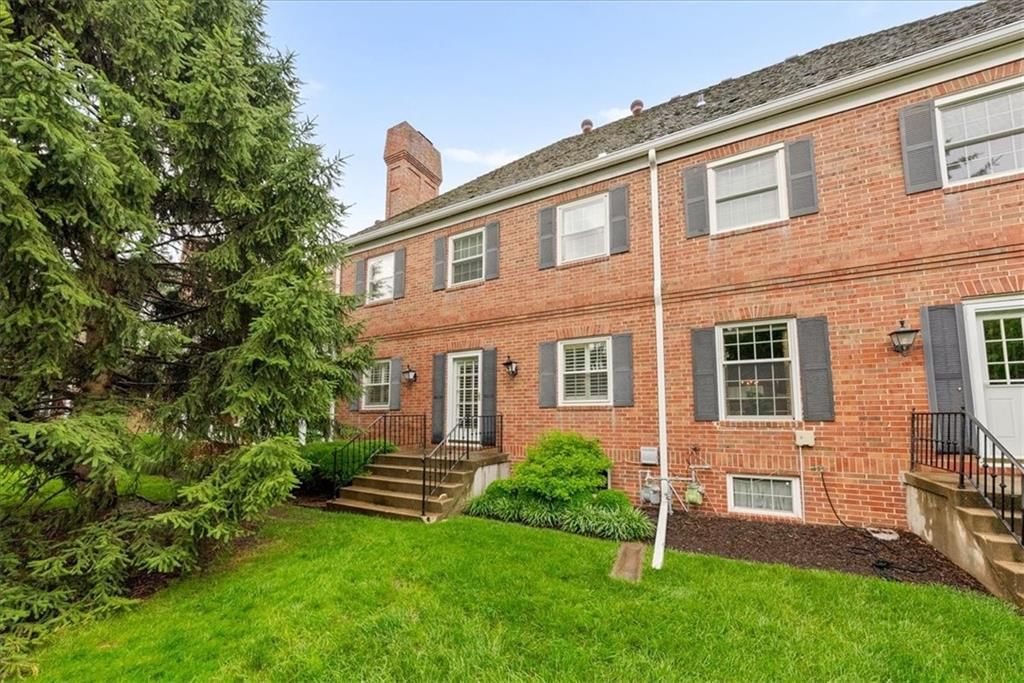 43 Compton Court — photo 36