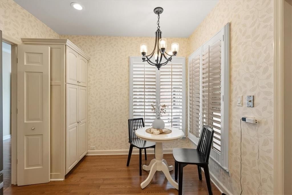 43 Compton Court — photo 10