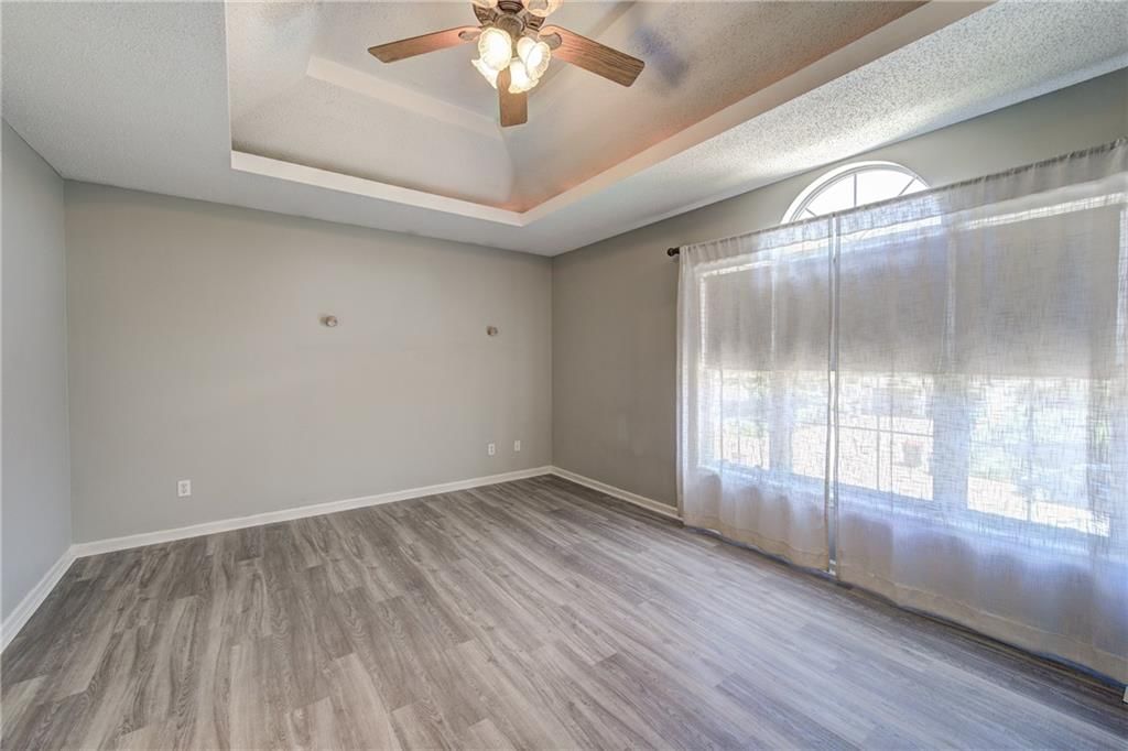 610 SE Joel Avenue — photo 9
