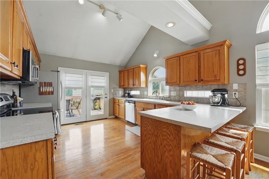 3517 NW Nautical Court — photo 6