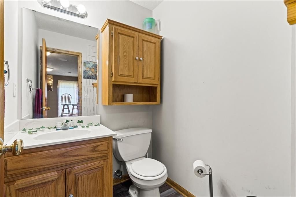 10926 Rowland Avenue — photo 11
