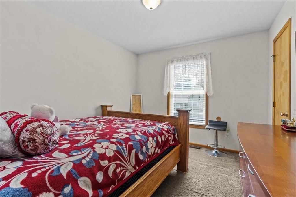 10926 Rowland Avenue — photo 16