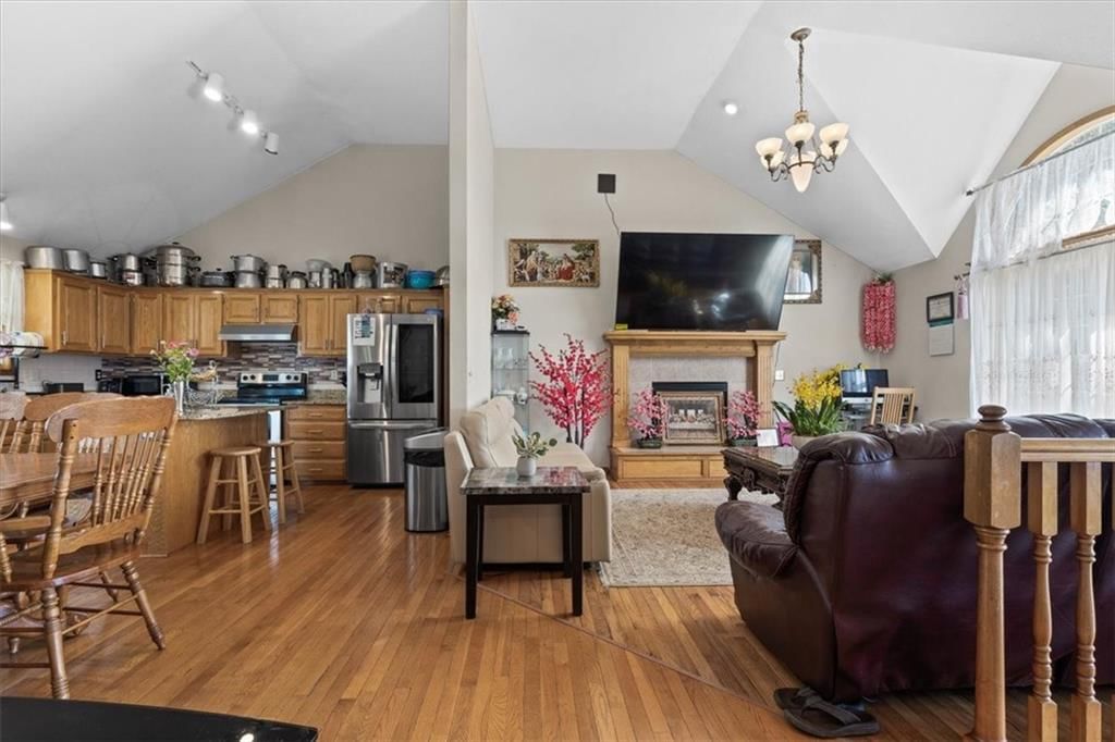 10926 Rowland Avenue — photo 19