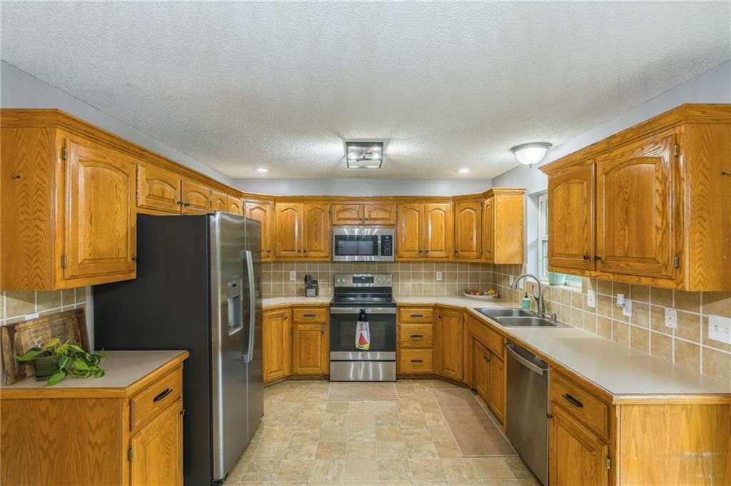 5488 SW Reed Lane — photo 22