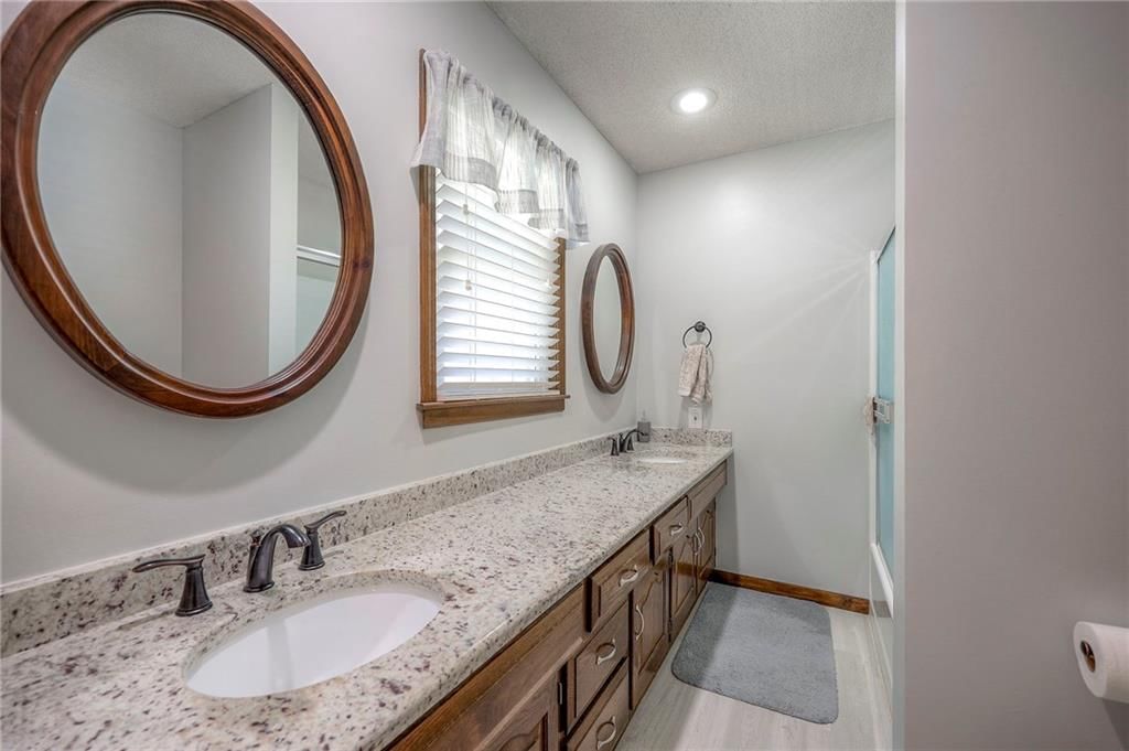 14408 W 80th Terrace — photo 24