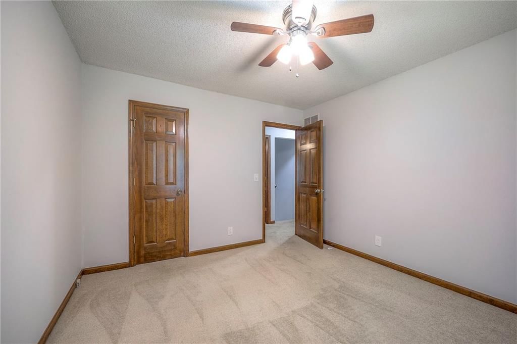 14408 W 80th Terrace — photo 28