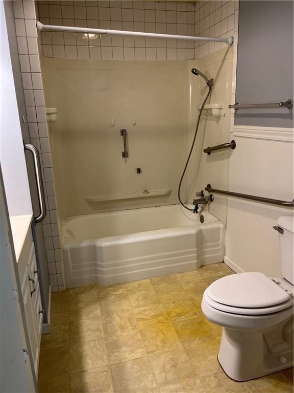 834 N Poplar Street — photo 11