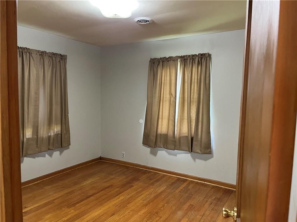 834 N Poplar Street — photo 9