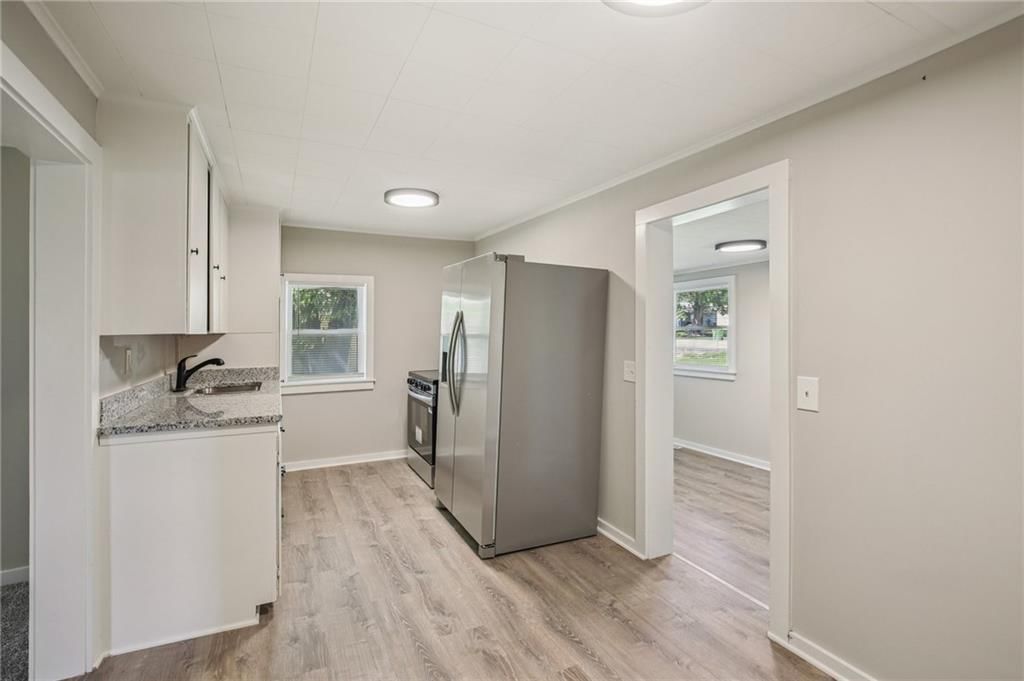 824 S Oak Street — photo 9