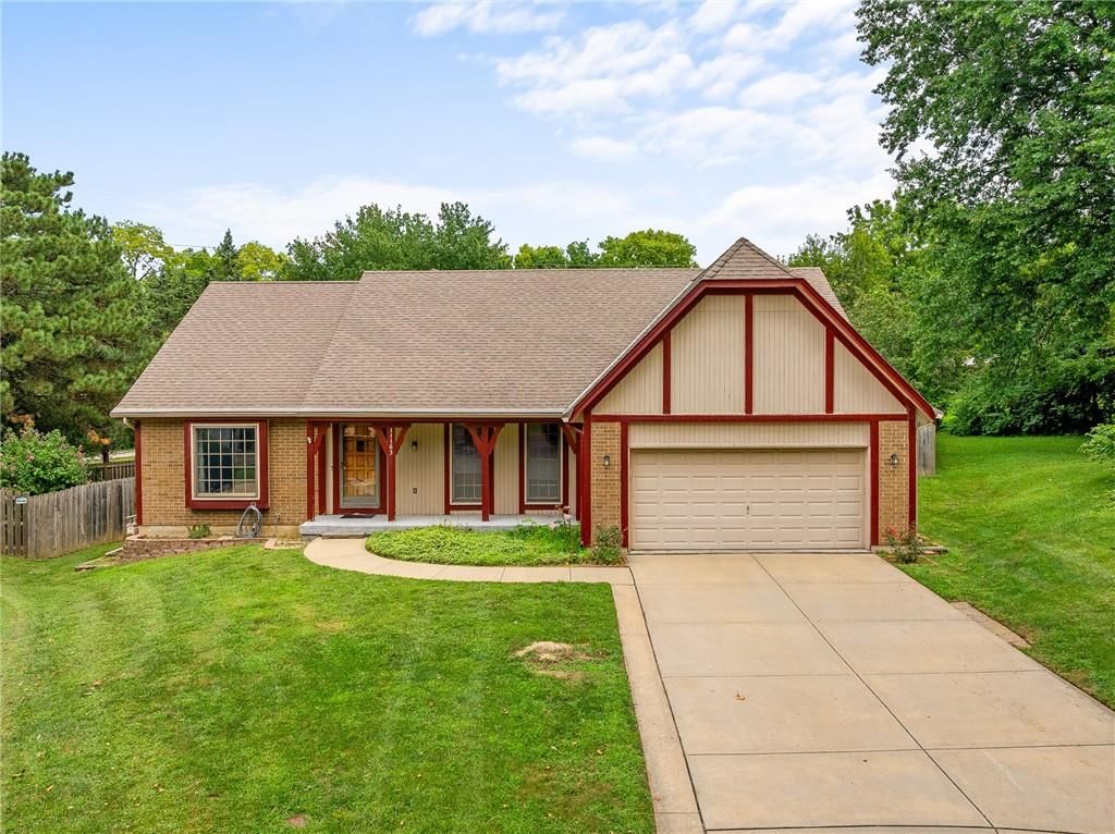 11163 Eby Street, Overland Park, KS