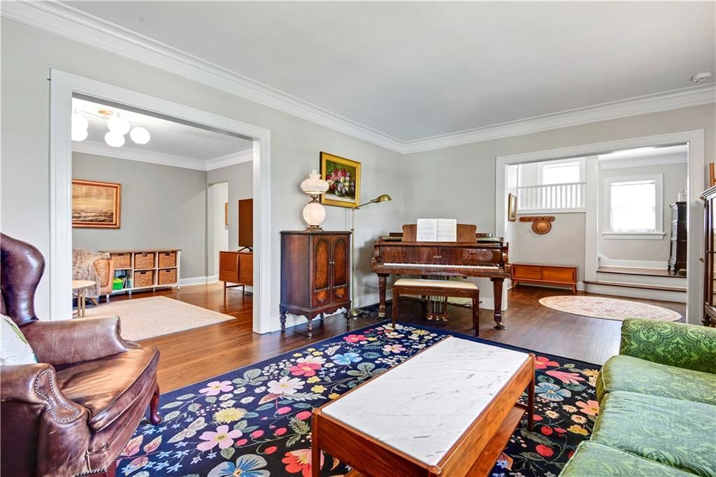 5516 Wyandotte Street — photo 11
