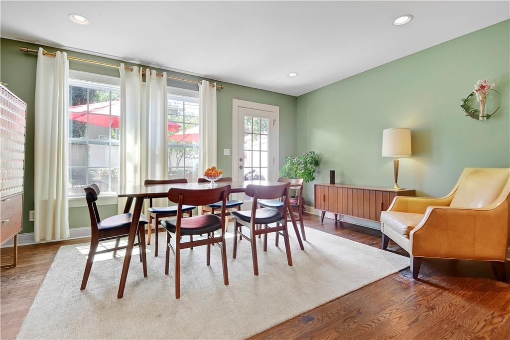 5516 Wyandotte Street — photo 23