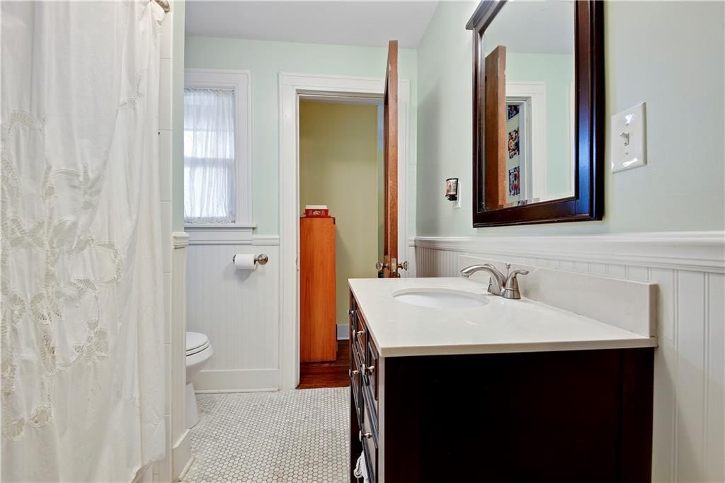 5516 Wyandotte Street — photo 36