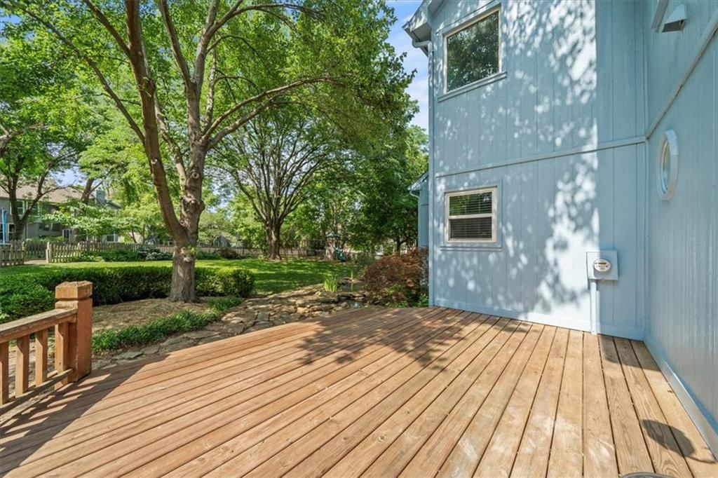 9124 W 131st Terrace — photo 34