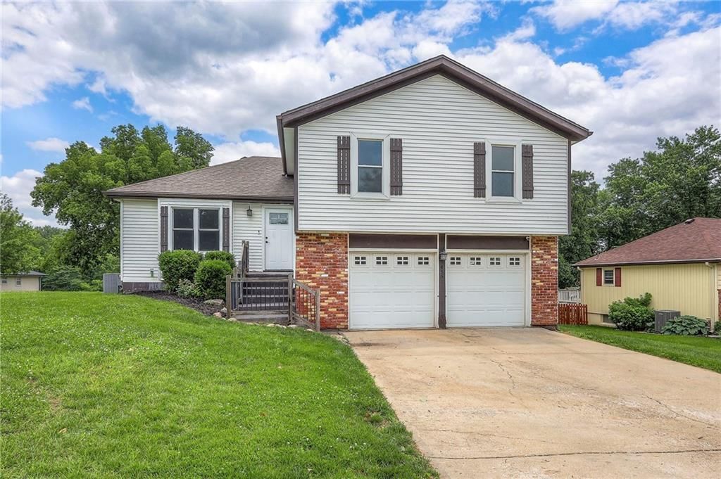 455 TWIST Drive, Bonner Springs, KS