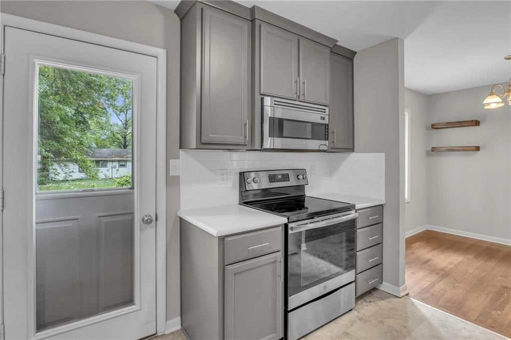 13133 Sycamore Avenue — photo 11