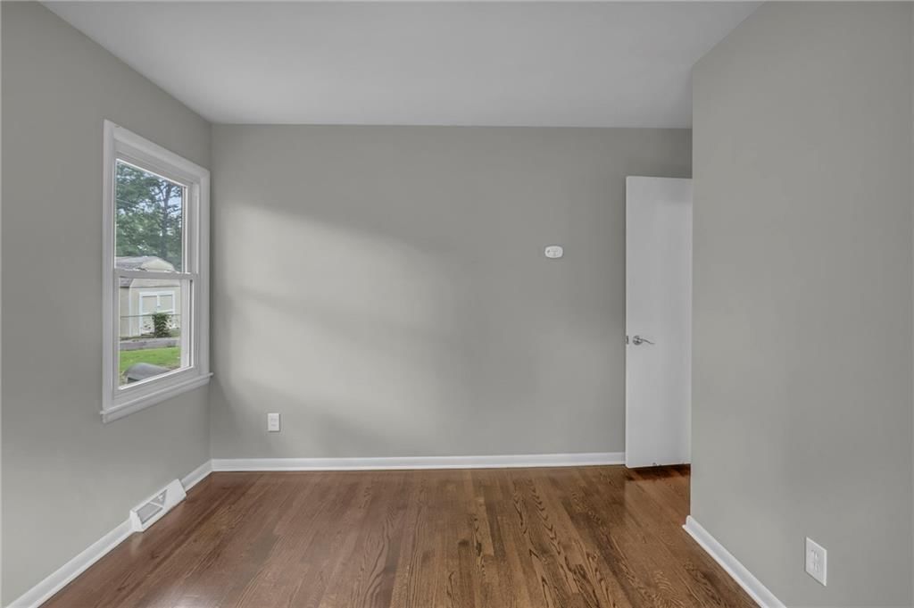 13133 Sycamore Avenue — photo 13