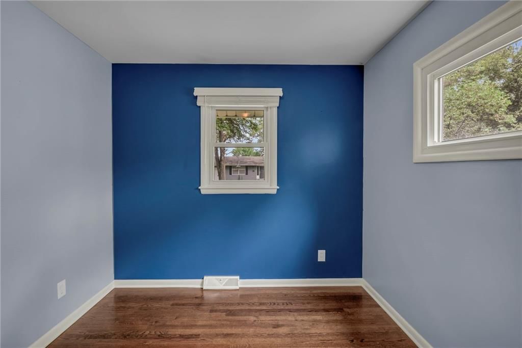 13133 Sycamore Avenue — photo 15