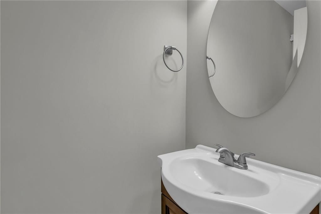 13133 Sycamore Avenue — photo 19