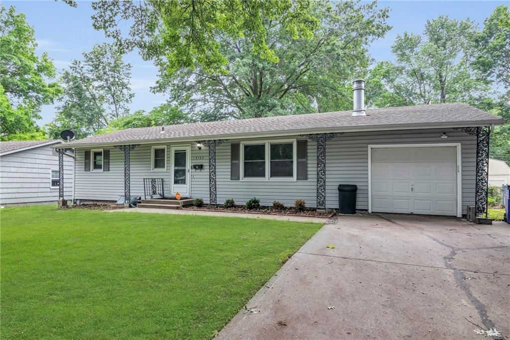 13133 Sycamore Avenue — photo 3