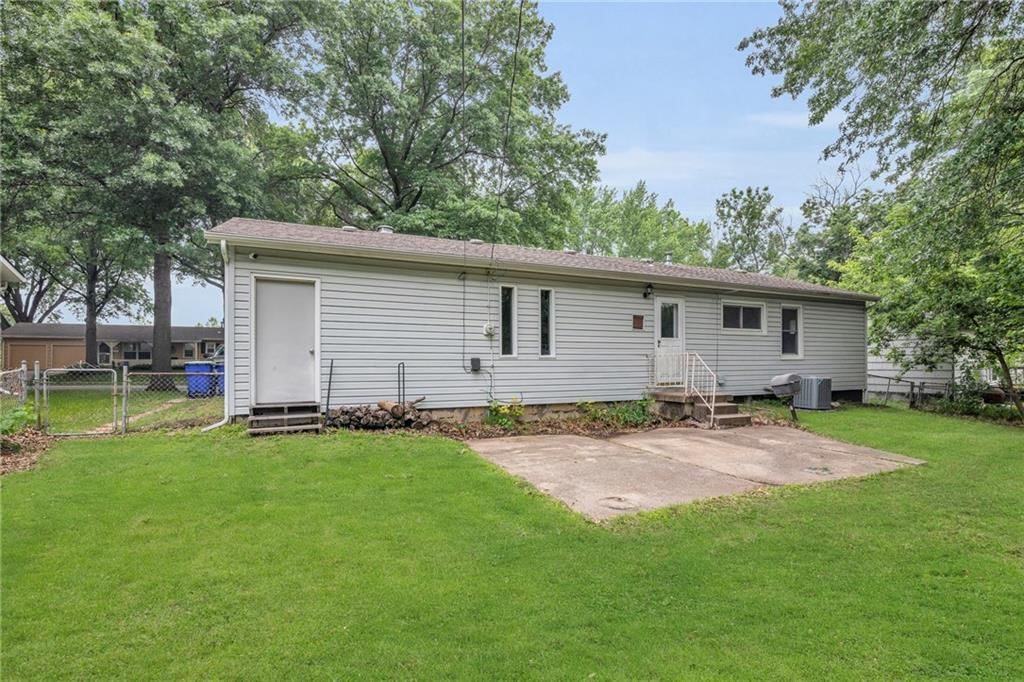 13133 Sycamore Avenue — photo 25