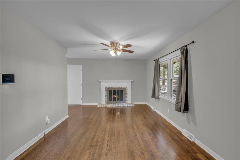 13133 Sycamore Avenue — photo 5