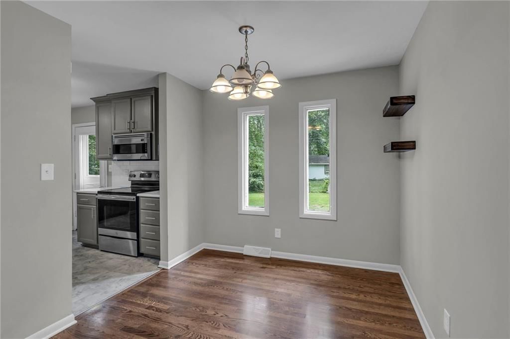13133 Sycamore Avenue — photo 6