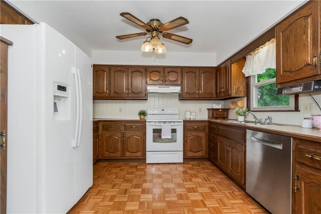 13408 Winchester Avenue — photo 12