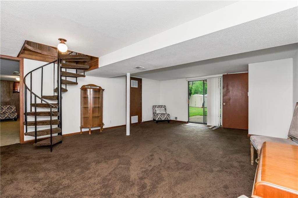 13408 Winchester Avenue — photo 22