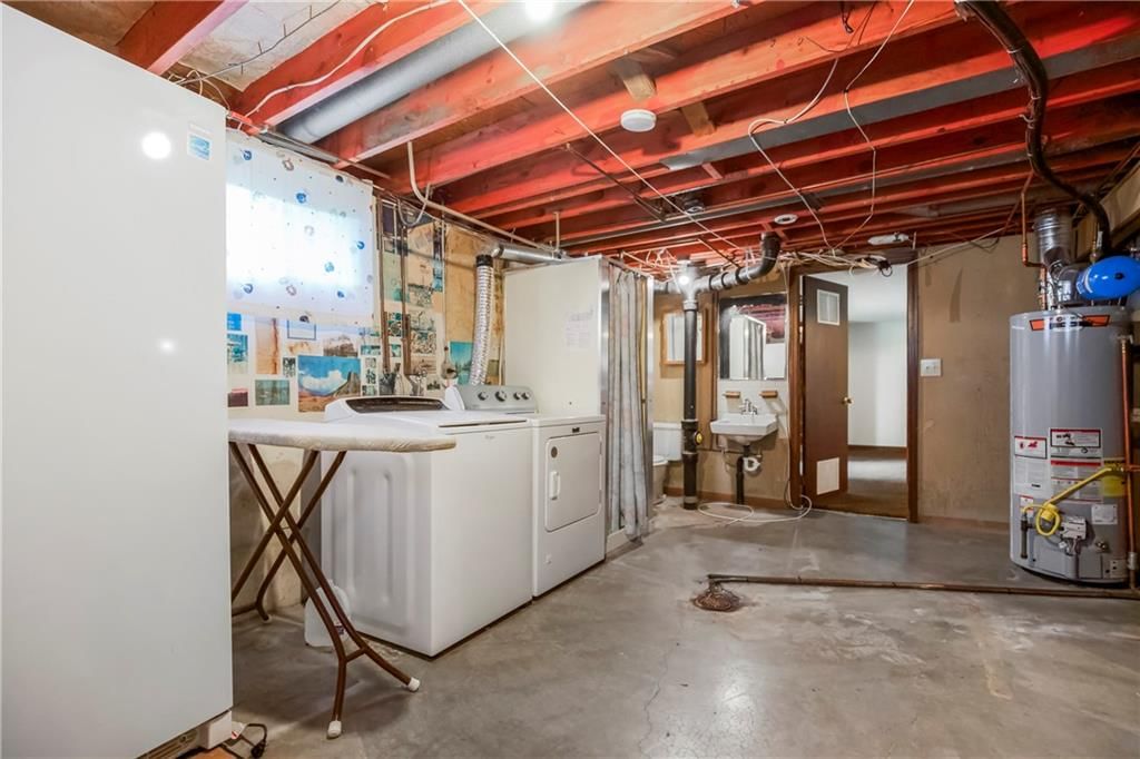 13408 Winchester Avenue — photo 24