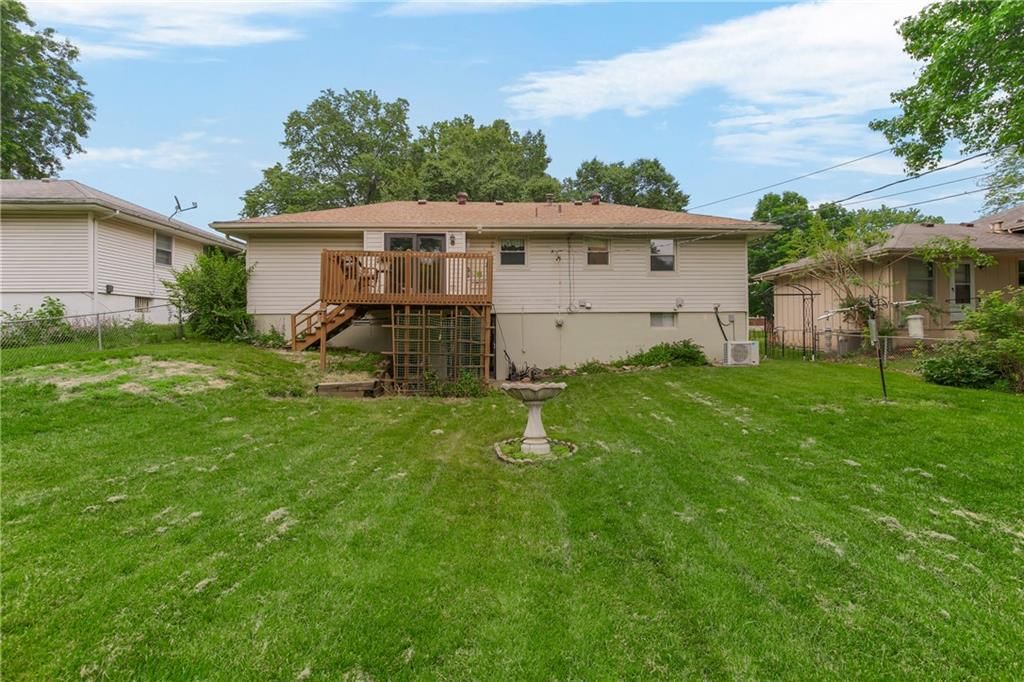 13408 Winchester Avenue — photo 26