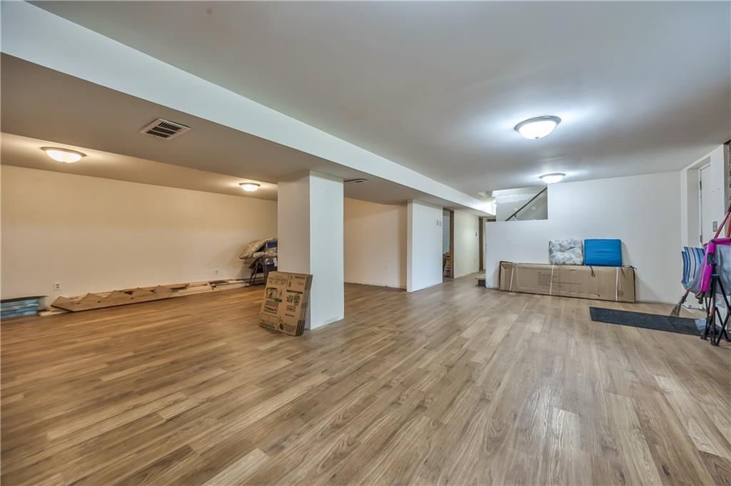 1615 Ottawa Street — photo 38