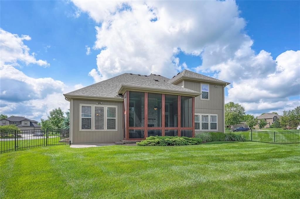 15816 England Street — photo 57
