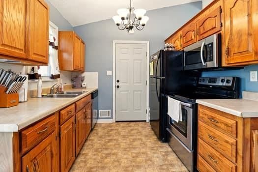 1203 S Skyline Drive — photo 10